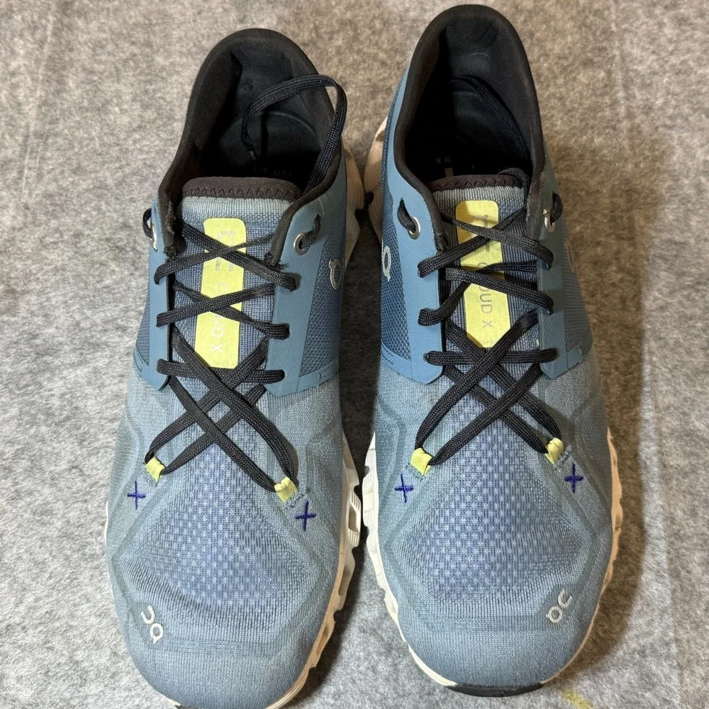 On Running Cloud X 3 Pewter White Size 9 Athletic Training Running Walking Shoes